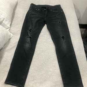 Black distressed skinny jeans